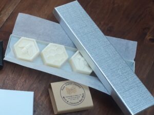 Fairy Dust ("Lily Flame" inspired). Luxury wax melts.